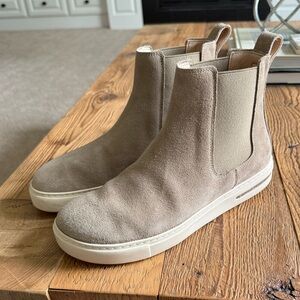 Birkenstock Men's Beige Chelsea Boots